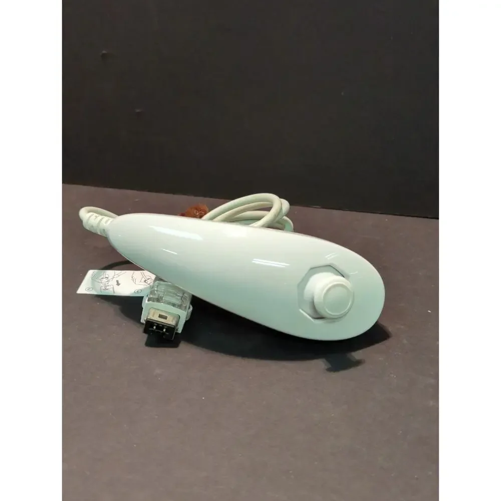 Wii Video Official OEM White Nintendo nunchuck for Nintendo Wii